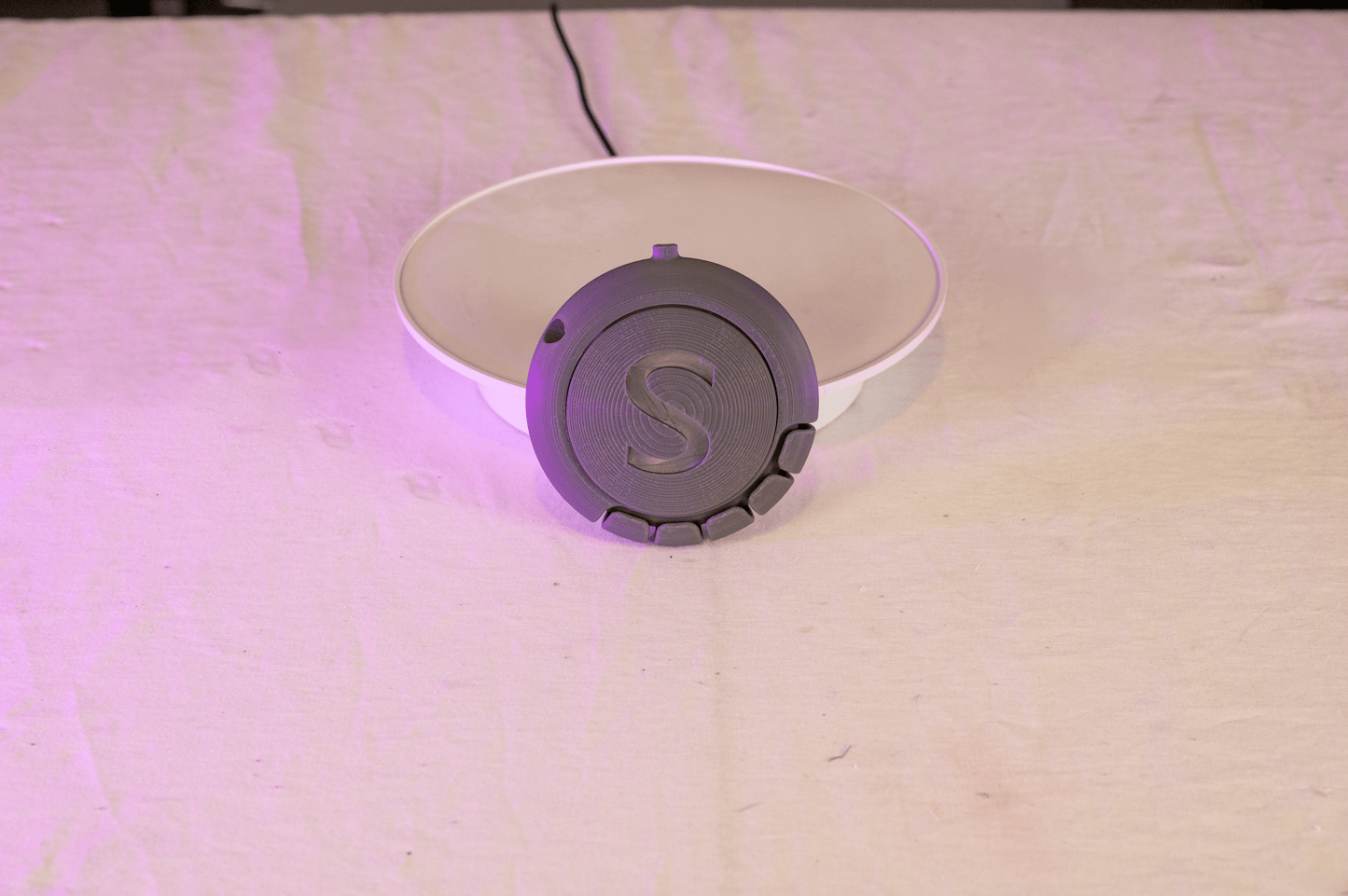 Slade 3D Printed Communicator Cosplay Anime Video Game Prop