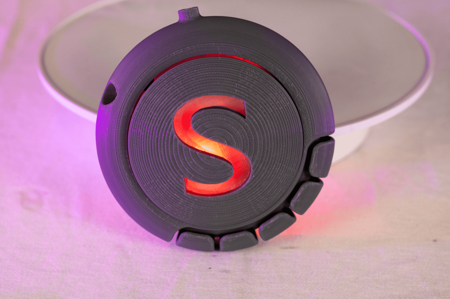 Slade 3D Printed Communicator Cosplay Anime Video Game Prop