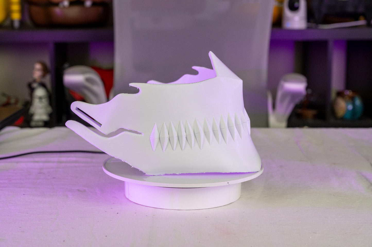 3D Printed Hollow Warrior Cosplay Mask - Anime-Inspired Prop