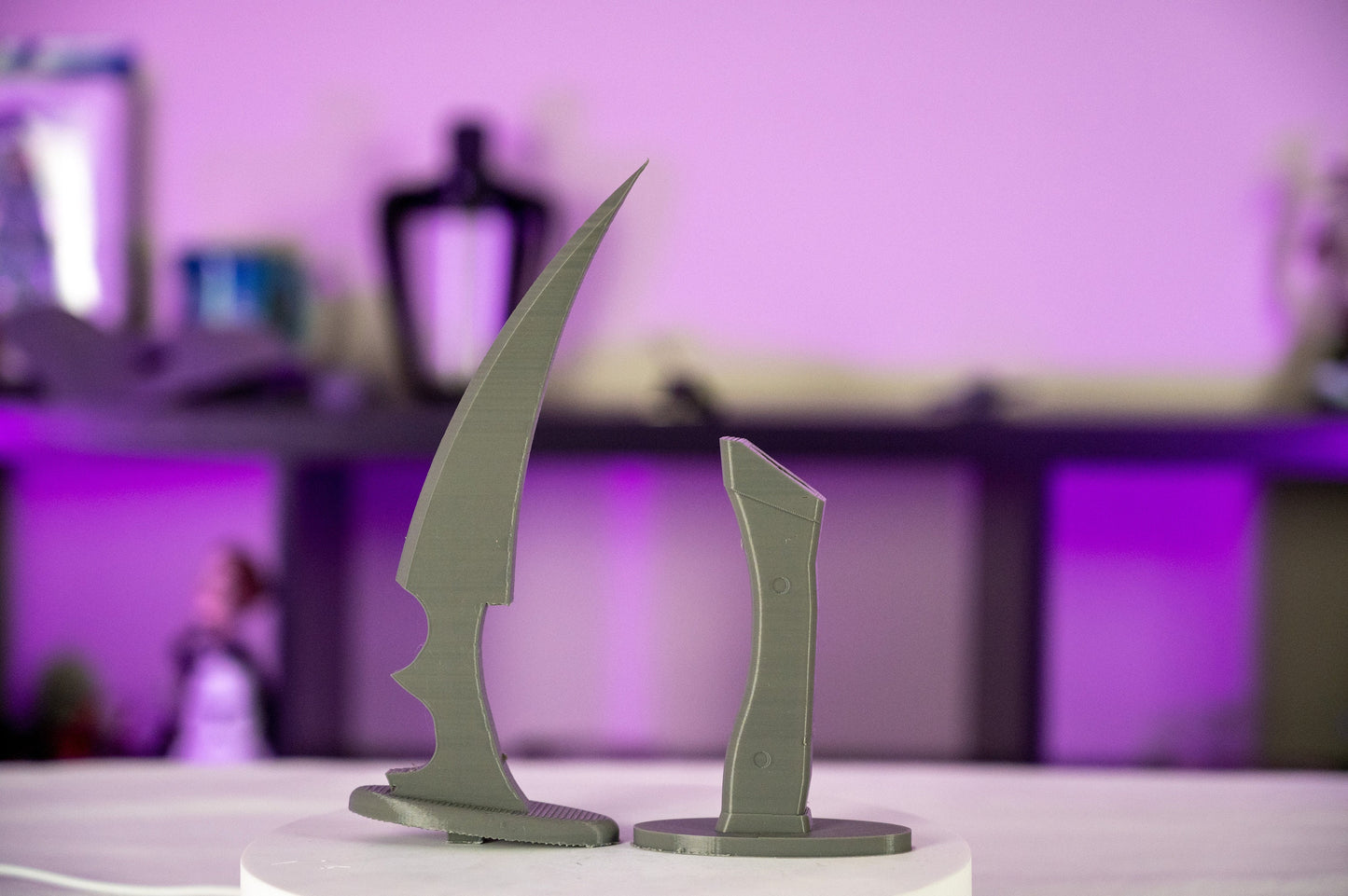 Red Hood 3D-Printed Dagger Knife TOY NOT REAL Replica For Cosplay