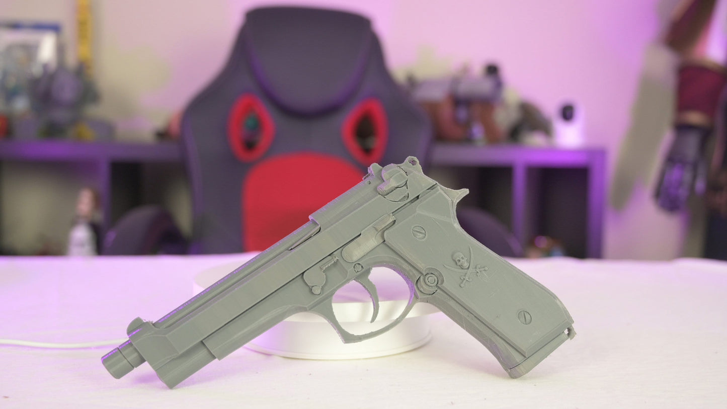 Black Lagoon Two Hands Revy Cosplay Prop