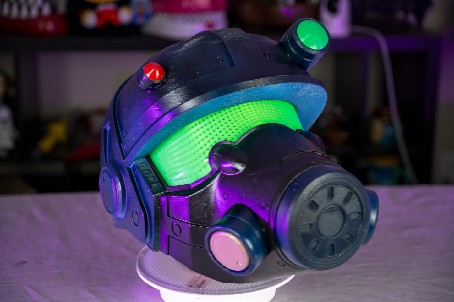 3D Printed Post-Apocalyptic Marine Helmet with Green Tinted Visor | Wearable Cosplay Helmet | Sci-Fi Armor Prop