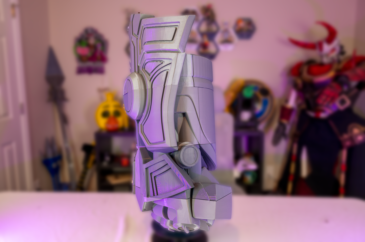 VI League Of Legends Atlas Gauntlets 3D-Printed Cosplay Prop