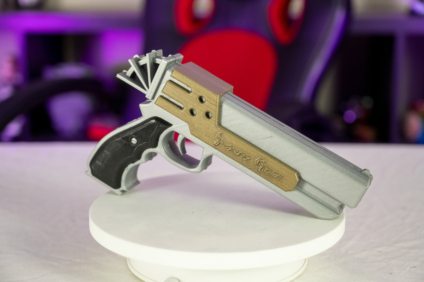 Yuna's Tiny Bee 3D-Printed Cosplay Videogame Anime Pistol Props ***Not A Real Gun***